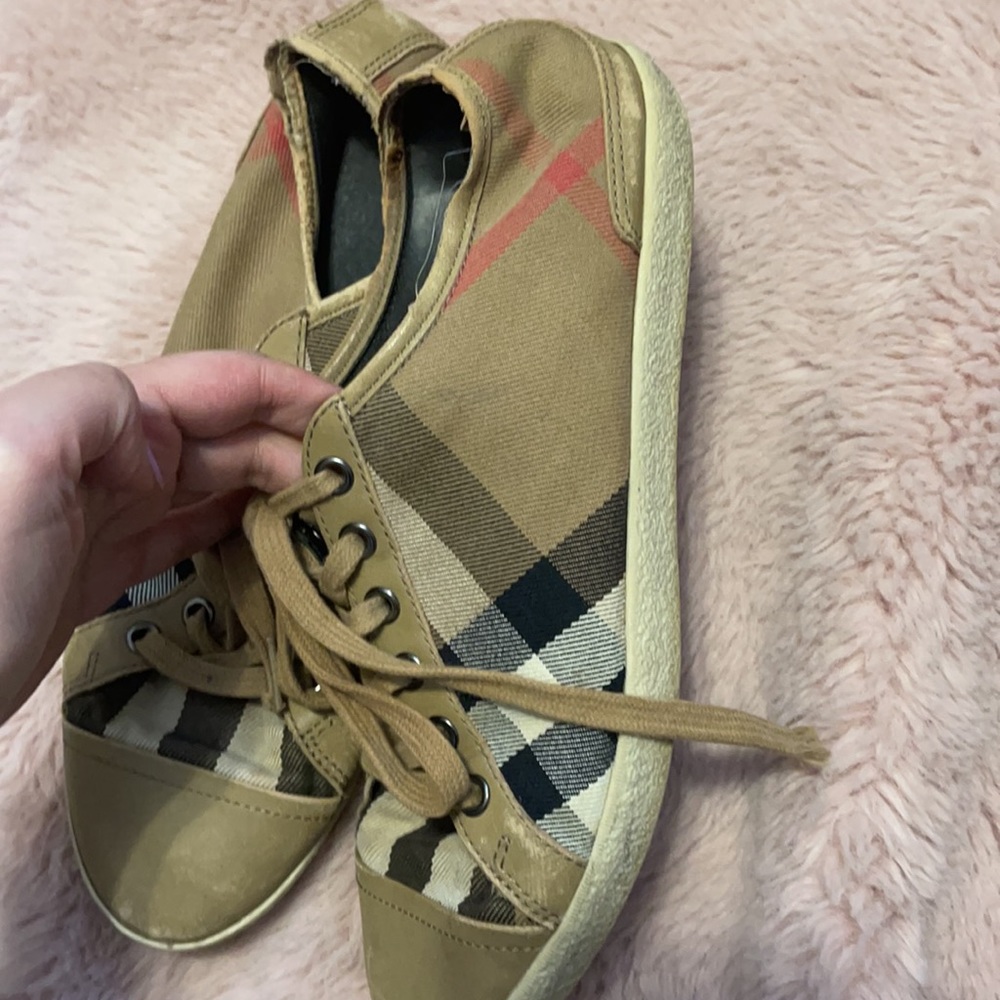 Burberry sneakers - Picture 3 of 9
